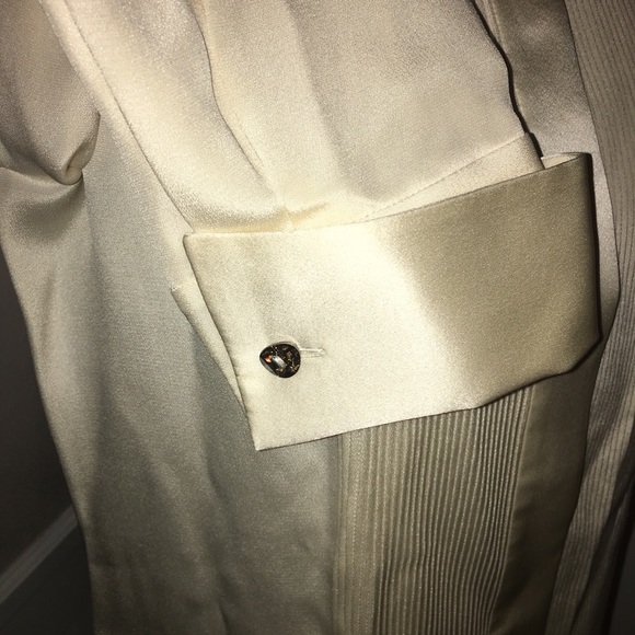 BLANC DE CHINE | 100% silk pin tuck blouse - Picture 3 of 6